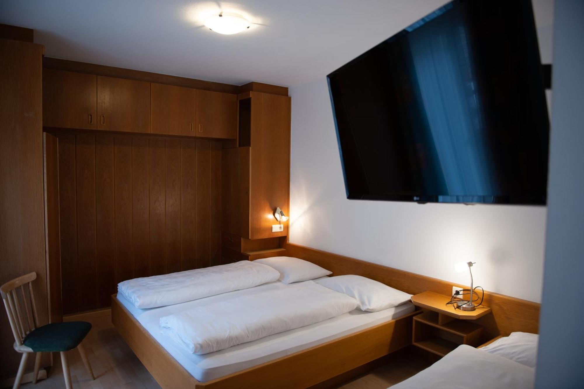 Aparthotel Garni Hofer Sexten Exterior foto