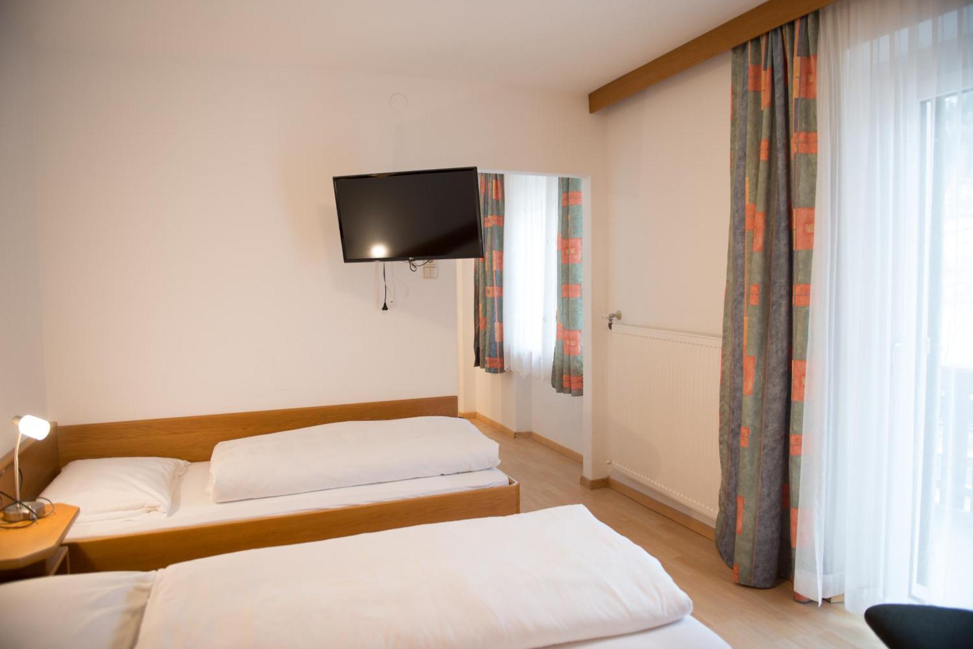 Aparthotel Garni Hofer Sexten Exterior foto
