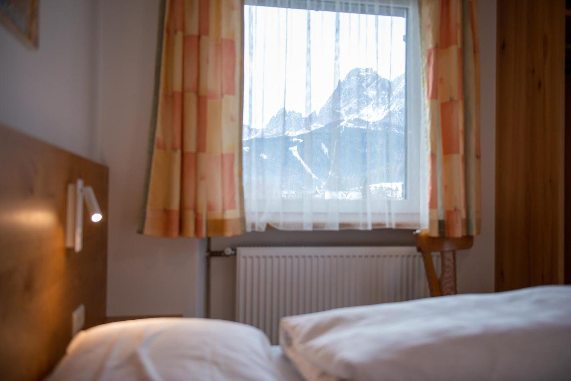 Aparthotel Garni Hofer Sexten Exterior foto