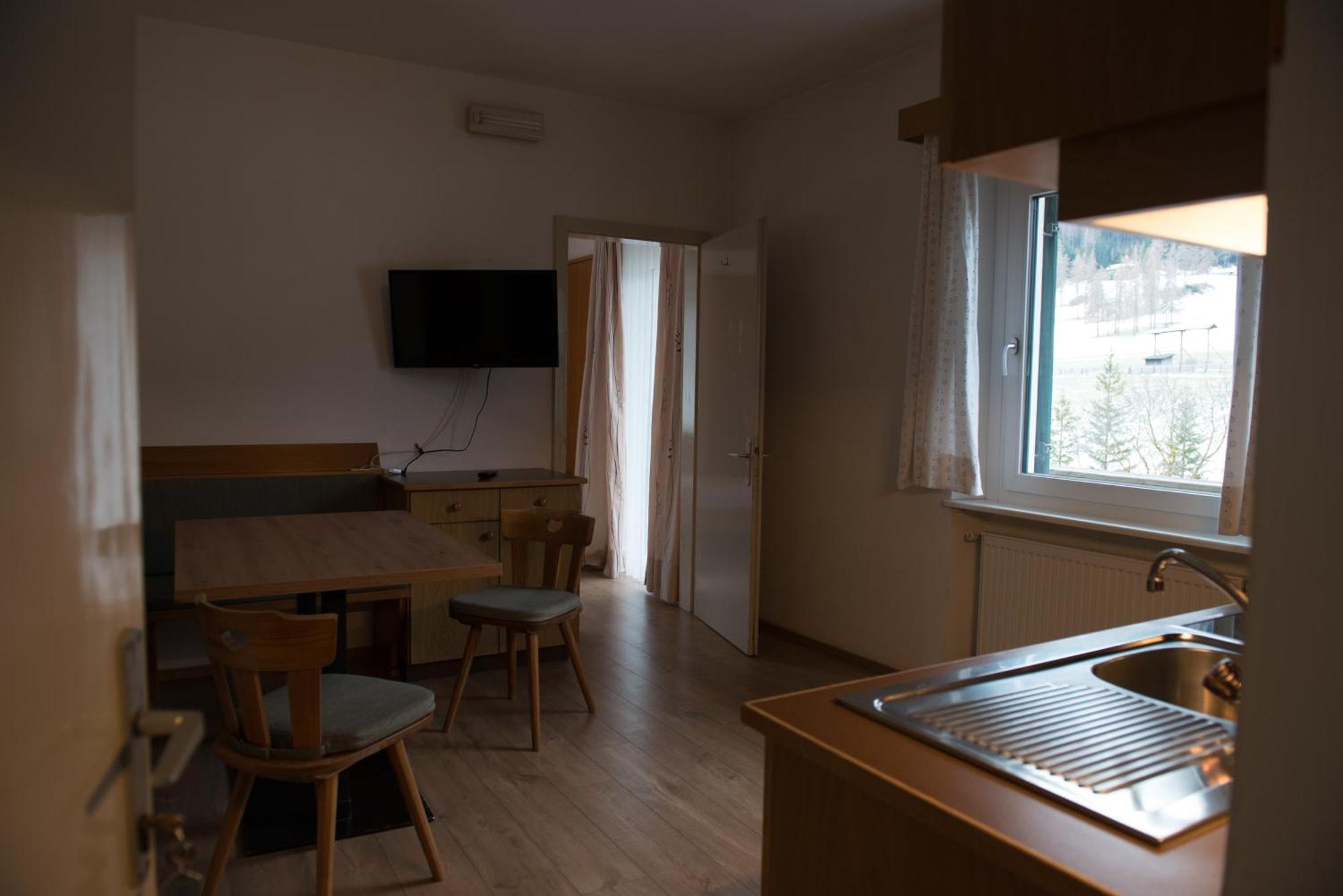 Aparthotel Garni Hofer Sexten Exterior foto