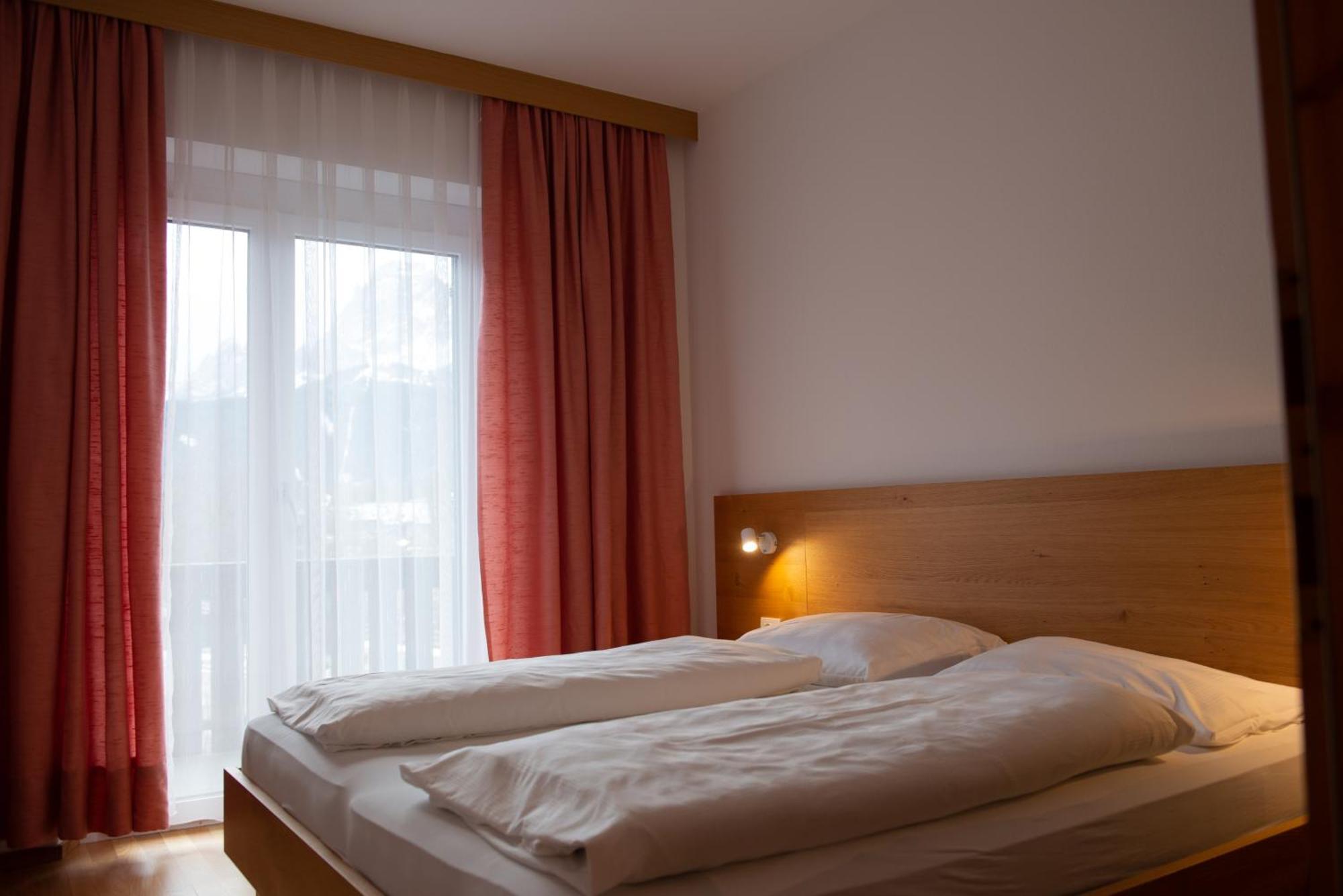 Aparthotel Garni Hofer Sexten Exterior foto