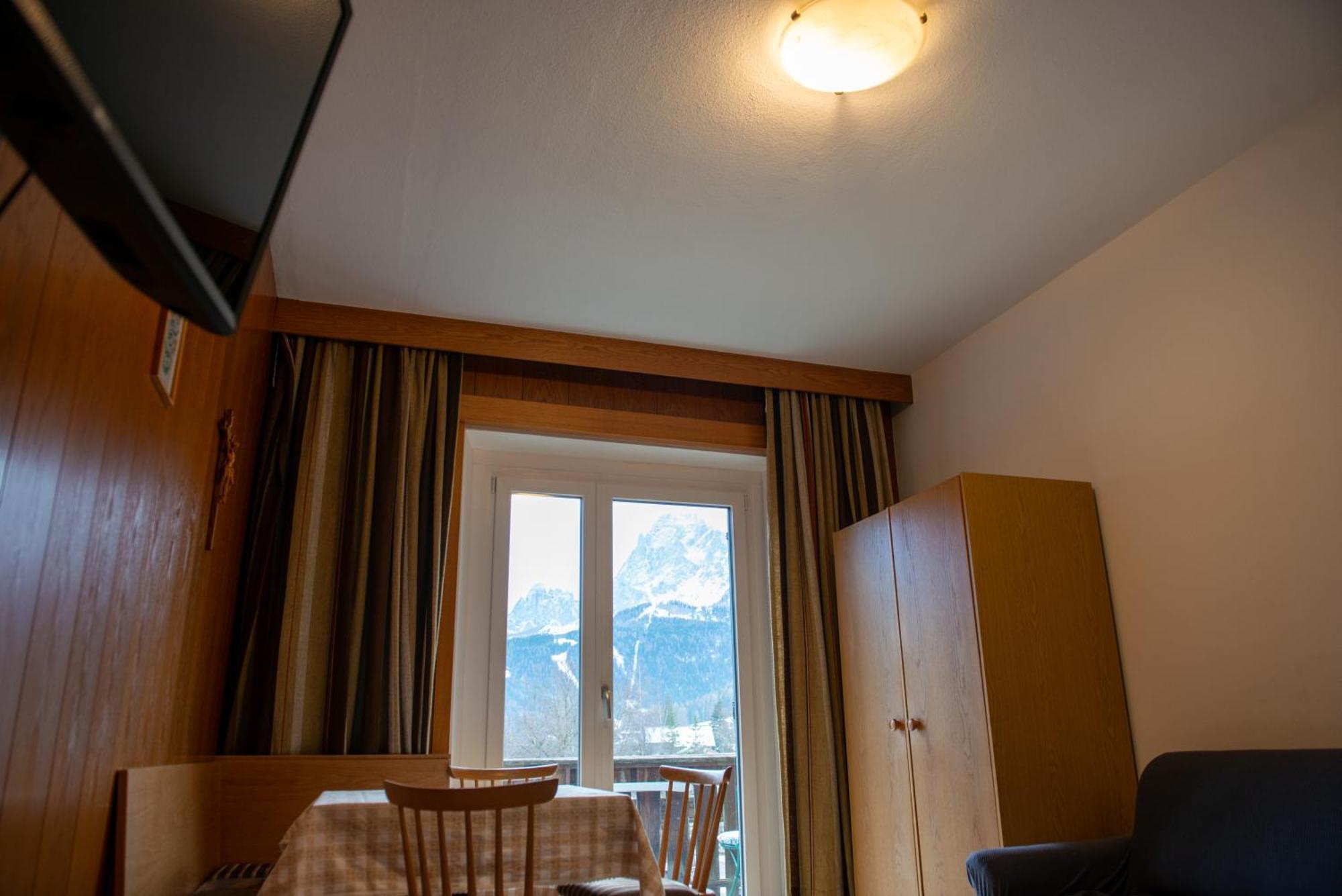 Aparthotel Garni Hofer Sexten Exterior foto