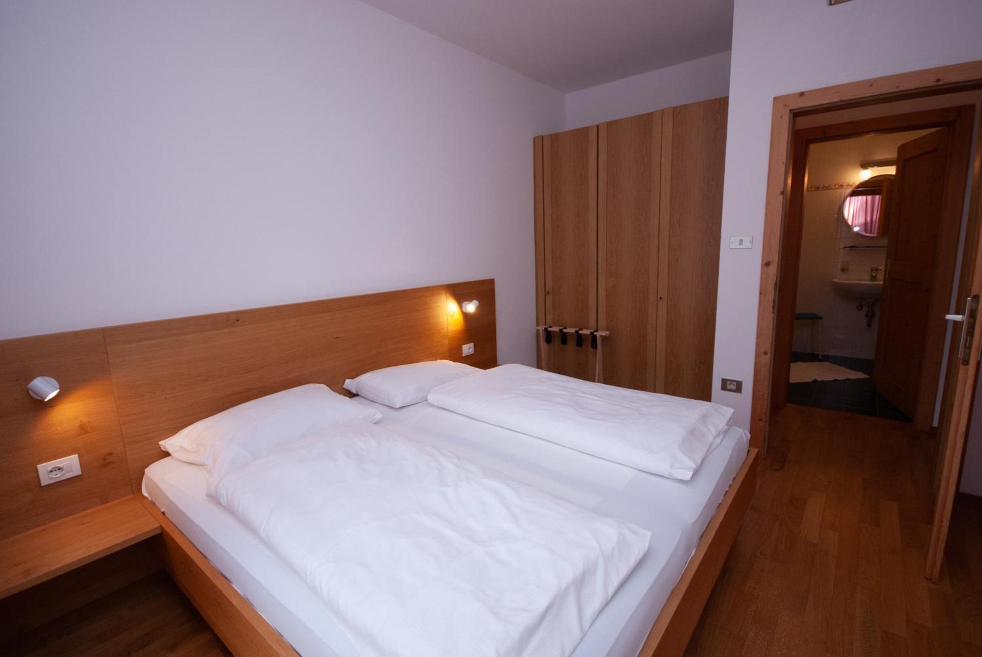 Aparthotel Garni Hofer Sexten Exterior foto